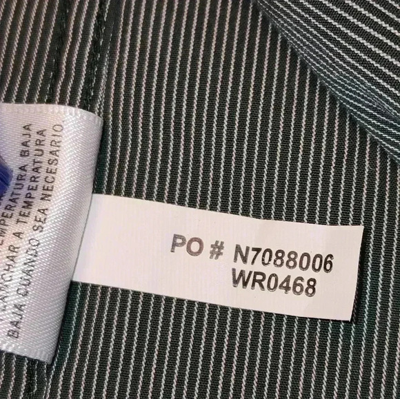 Nautica long-sleeved short style WR0468 Sanded poplin pinstriped shirt. Large - Picture 5 of 11